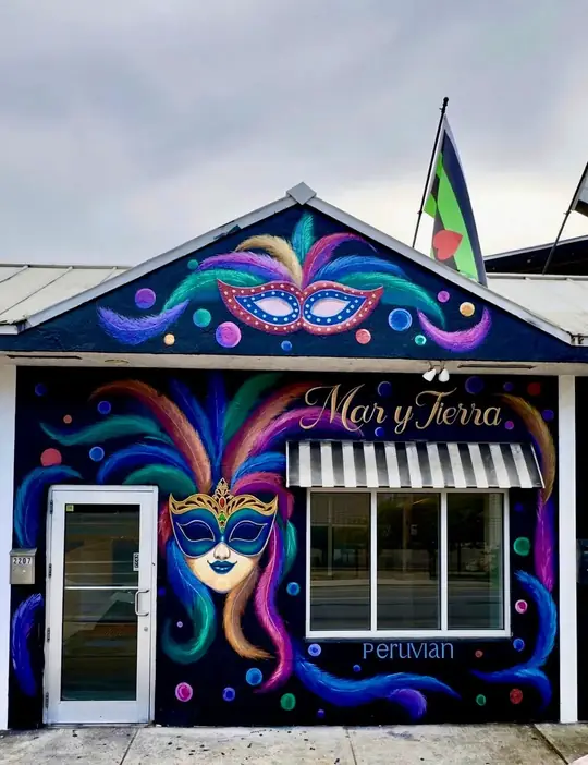 Mar y Tierra storefront at 2207 Wilton Drive